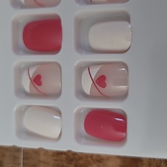 2/$16 Pink Hearts French Manicure Press On Nails - Picture 15 of 16